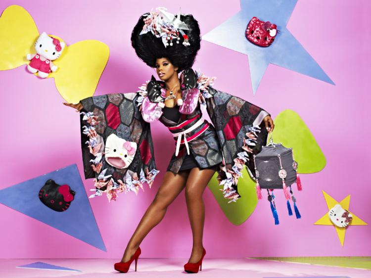 Hello Kitty à l'honneur d'America’s Next Top Model: British Invasion http://www.jaimehellokitty.com/images/ARTICLES14/ANTMBritishInvasionEpisode8GeorginaChapmanamericasnexttopmodel30563825800600.jpg