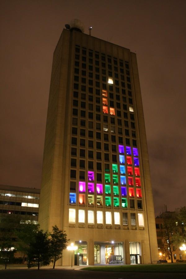 tetris mit 600x900 Un immeuble du MIT transformé en Tetris géant