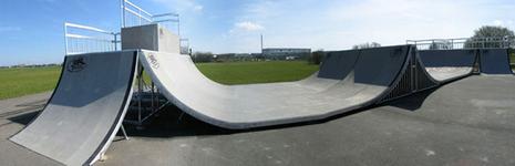 Spot : skatepark de la Cousinerie à Tours Nord (37) Spot : skatepark de la Cousinerie à Tours Nord (37)