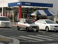 Une 4L (renault) à tokyo