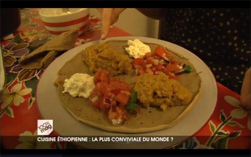 Recettes éthiopiennes : injera, mesir wat, iab et salade de tomates