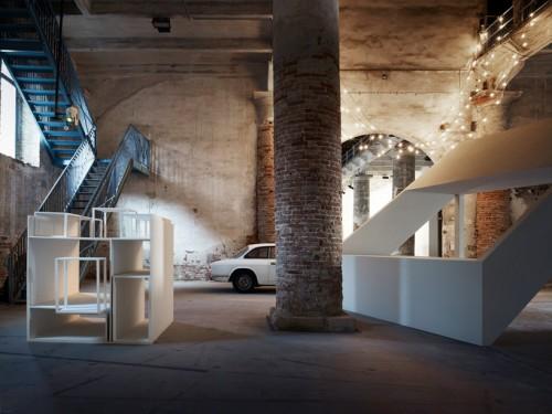 Installation de Mark Pimlott and Tony Fretton: Piazzasalone ch04.jpg