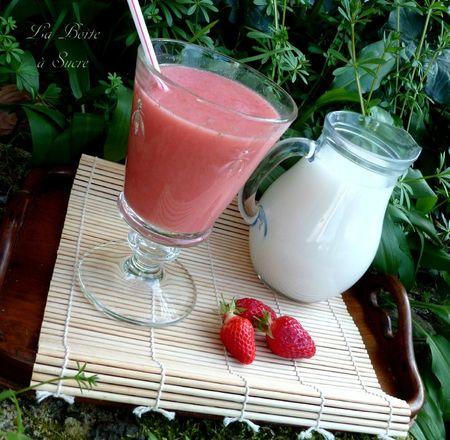 Smoothie fraise lait avoine