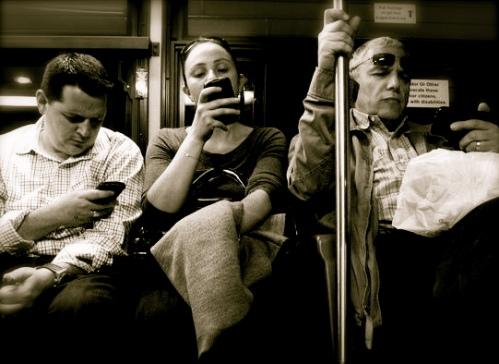 nomophobie-accros-du-portable Les Français accros aux portables