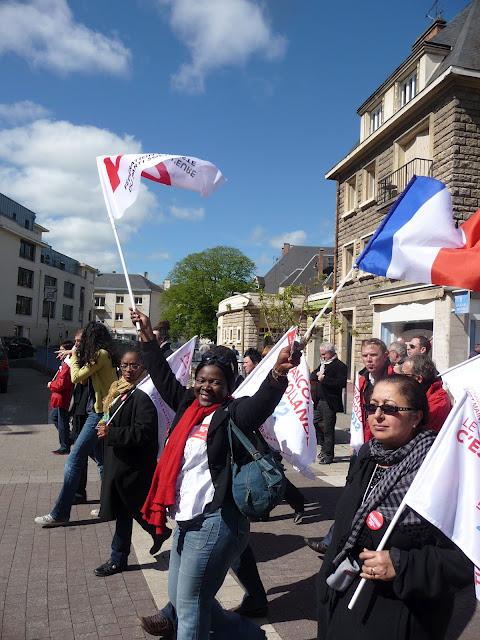 Evreux : la vraie manifestation des vrais mécontents du vrai sarkozysme Evreux : la vraie manifestation des vrais mécontents du vrai sarkozysme