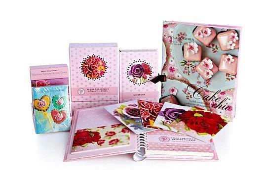 La femme talentueuse du jour: Peggy Porschen et sa pâtisserie! 207889_10150152013255028_81528440027_6775099_7727313_n.jpg