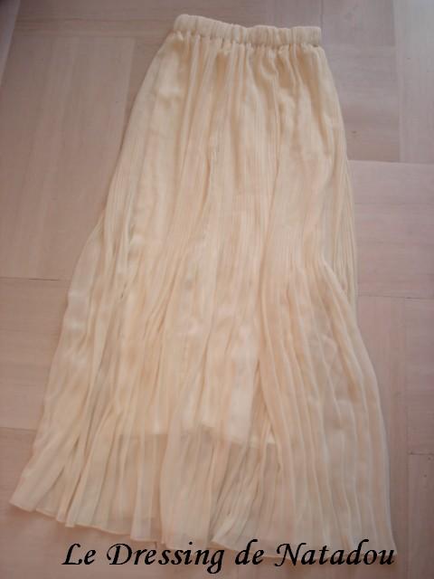 Des ptits trous, des ptits trous, toujours des ptits trous ! Des ptits trous, des ptits trous, toujours des ptits trous !