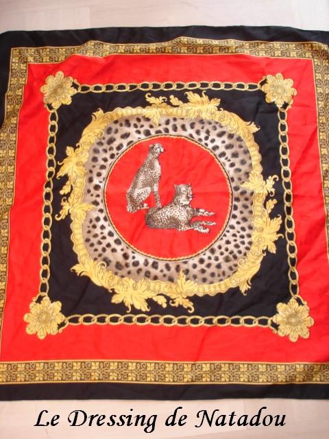 Des ptits trous, des ptits trous, toujours des ptits trous ! Des ptits trous, des ptits trous, toujours des ptits trous !