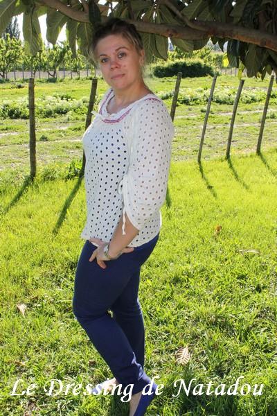 Des ptits trous, des ptits trous, toujours des ptits trous ! Des ptits trous, des ptits trous, toujours des ptits trous !