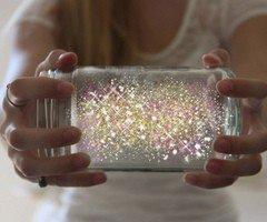 Fairies in a jar DIRECTIONS: 1. Cut a glow stick and shake the contents into a jar. Add diamond glitter 2. Seal the top with a lid. 3. Shake