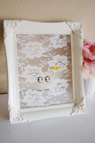 lace earring holder