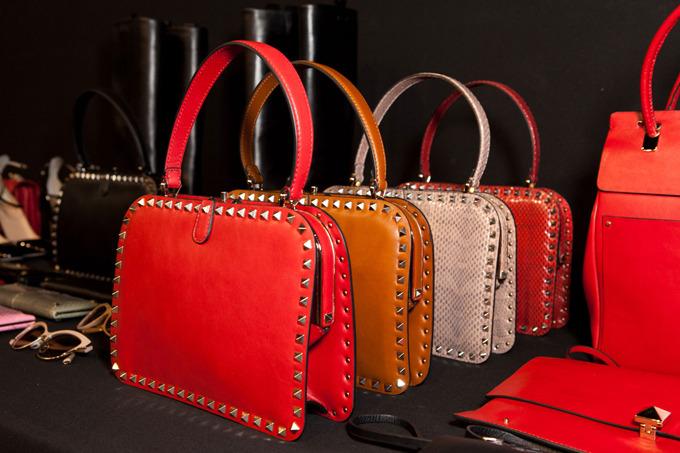 Valentino-bks-I-RF12-7245 Chez Valentino, Le Rock devient Chic