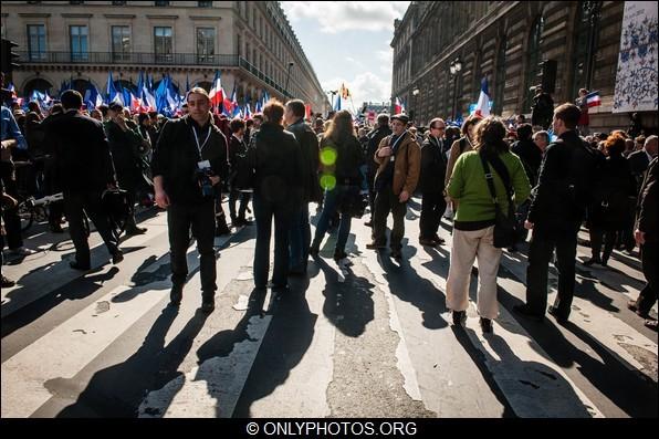 Manifestation du premier mai 2012 du Front National, Paris. manifestation-premier mai-front-national-paris-0032