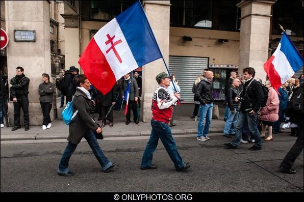 Manifestation du premier mai 2012 du Front National, Paris. manifestation-premier mai-front-national-paris-0003