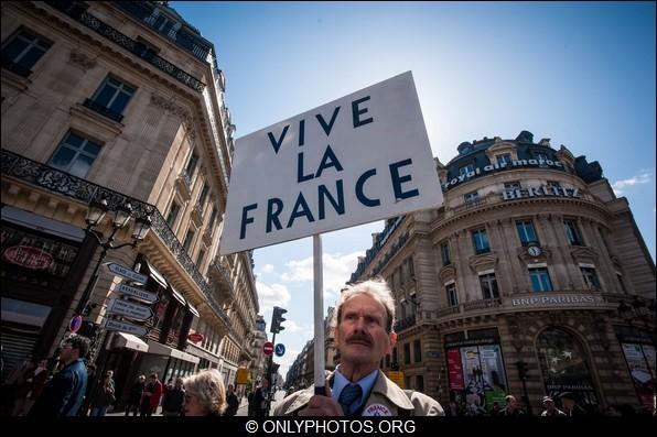 Manifestation du premier mai 2012 du Front National, Paris. manifestation-premier mai-front-national-paris-0050