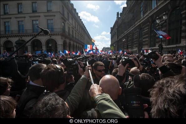 Manifestation du premier mai 2012 du Front National, Paris. manifestation-premier mai-front-national-paris-0030
