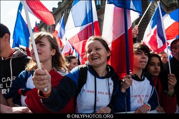 Manifestation du premier mai 2012 du Front National, Paris. manifestation-premier mai-front-national-paris-0040