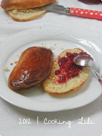 ♥ Petits Pains aux Lait tout moelleux {Idéal pour les petits déjeuners en Famille} P4160020