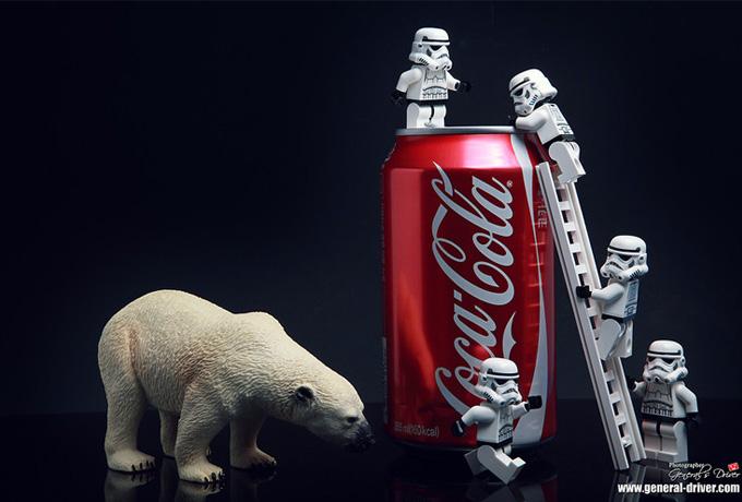 Δ Art ▼ – Les legos stormtroopers rendent leur tablier Δ Art ▼ – Les legos stormtroopers rendent leur tablier