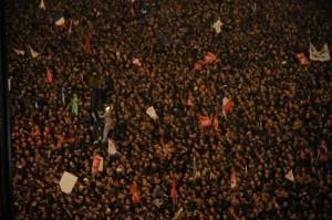 Polémique des drapeaux à la Bastille: Aliot et Morano poursuivent l’alliance de la haine