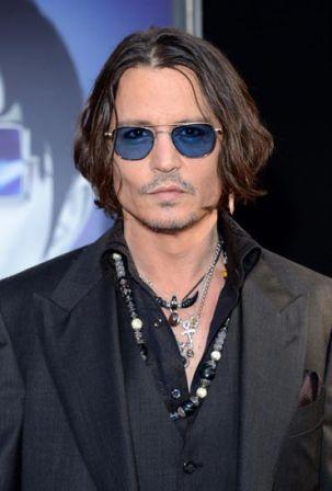 Johnny_Depp_Premiere_Warner_Bros_Pictures_yqdYn93OvXkl.jpg