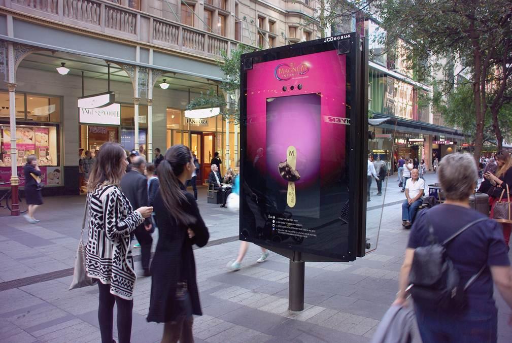 magnum3 Magnum ou comment manger une glace digitale dans la rue