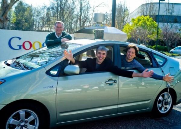 google voiture conducteur aveugle self driving 650x465 600x429 Google fait immatriculer la première voiture sans conducteur
