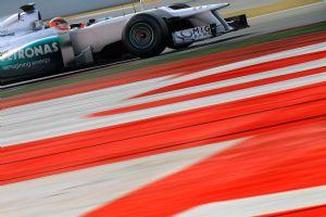 Mercedes signe un sponsor qui sera son principal partenaire technique 2013