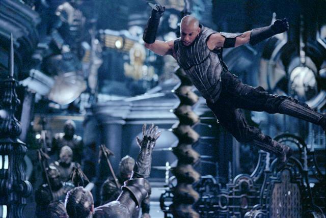 Vin Diesel dans Les Chroniques de Riddick