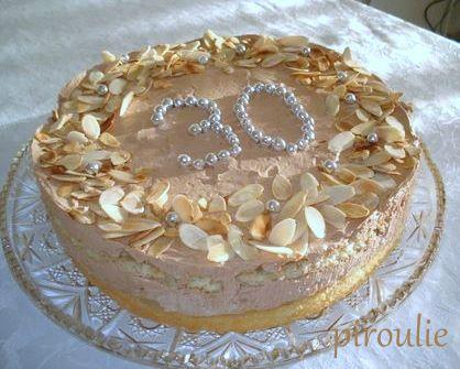 Entremets au poires et à la mousse au chocolat pralinée d'Annaelle 75545961_p