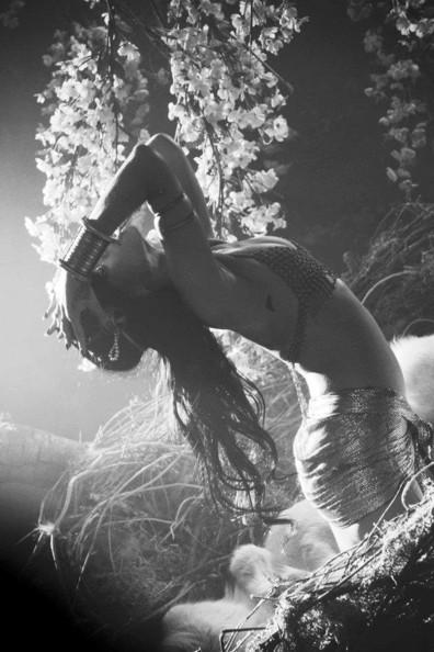 Rihanna : les photos torrides du tournage de son clip