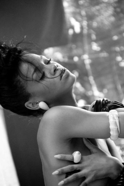 Rihanna : les photos torrides du tournage de son clip