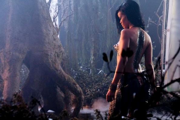 Rihanna : les photos torrides du tournage de son clip