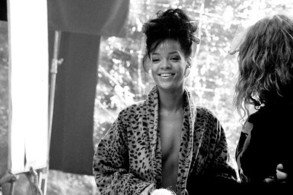 Rihanna : les photos torrides du tournage de son clip