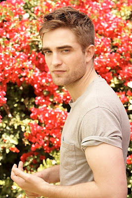 Vous voulez du Robert Pattinson, encore et encore ? :) Vous voulez du Robert Pattinson, encore et encore ? :)
