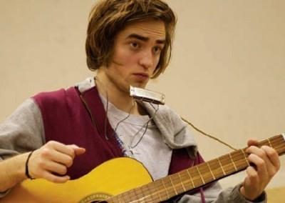Vous voulez du Robert Pattinson, encore et encore ? :) Vous voulez du Robert Pattinson, encore et encore ? :)