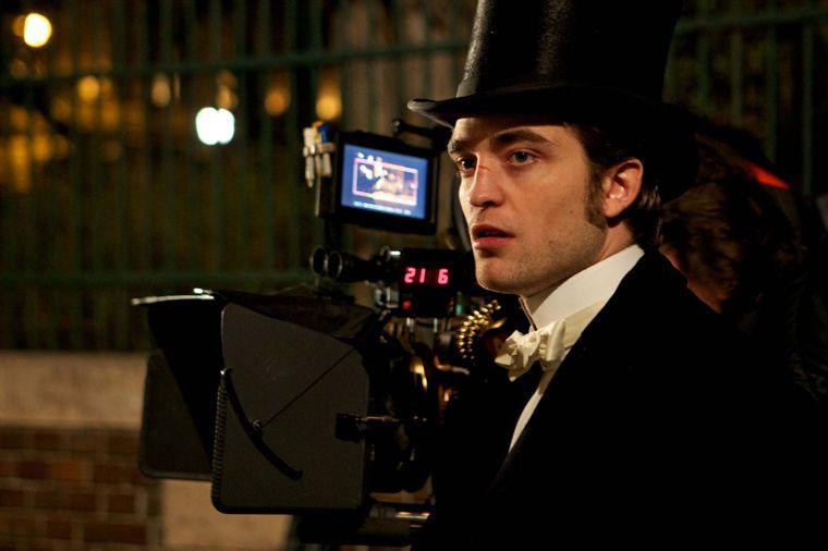 Vous voulez du Robert Pattinson, encore et encore ? :) Vous voulez du Robert Pattinson, encore et encore ? :)