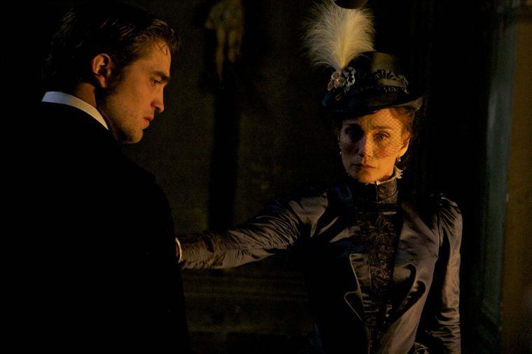 Vous voulez du Robert Pattinson, encore et encore ? :) Vous voulez du Robert Pattinson, encore et encore ? :)