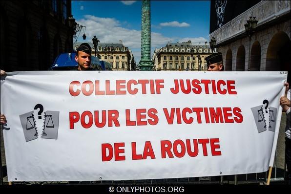 Marche silencieuse du collectif Justice pour les Victimes de la Route. Mai 2012. marche-collectif-justice pour les victimes-route-paris-0034