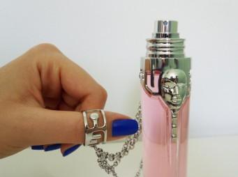 Flacon Womanity Eau pour Elles Thierry Mugler Womanity Eau pour Elles de Thierry Mugler