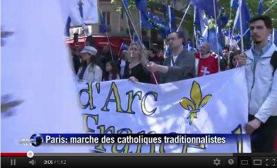 Prière de rue un dimanche en plein Paris, mais que font la droite populaire et Le Pen ? Prière de rue un dimanche en plein Paris, mais que font la droite populaire et Le Pen ?