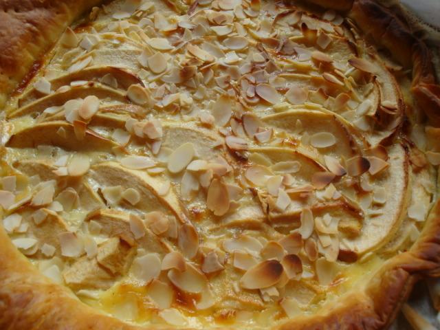 Tarte aux pomme crème amande DSC09095.JPG