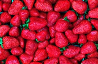 23-27/05 - Des fraises en janvier - Théâtre de la flute enchantée 23-27/05 - Des fraises en janvier - Théâtre de la flute enchantée