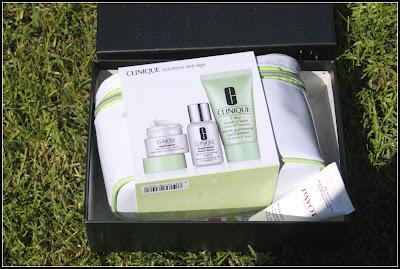 Jolie Box de mai, moi elle me plait!!! Jolie Box de mai, moi elle me plait!!!