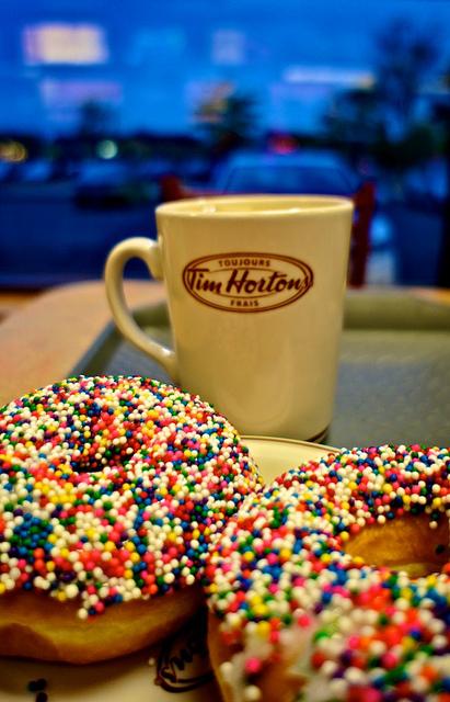 Beignes saveur arc-en-ciel ! anteketborka.blogspot.com, beignes13