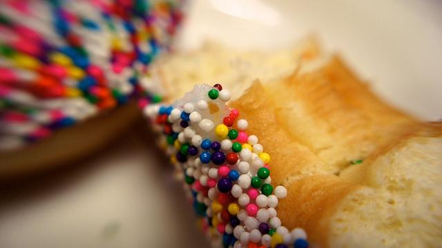 Beignes saveur arc-en-ciel ! anteketborka.blogspot.com, beignes15