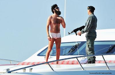 Cannes 2012 : The Dictator - sexy beach party