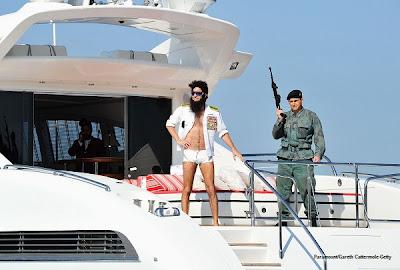 Cannes 2012 : The Dictator - sexy beach party