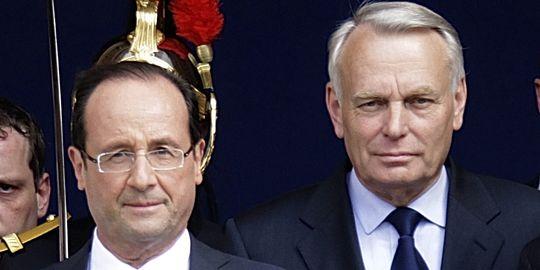 Le président de la République, François Hollande, et Jean-Marc Ayrault, son premier ministre, à l'Hôtel de Ville de Paris, le 15 mai. | AFP/PASCAL ROSSIGNOL Le président de la République, François Hollande, et Jean-Marc Ayrault, son premier ministre, à l'Hôtel de Ville de Paris, le 15 mai.