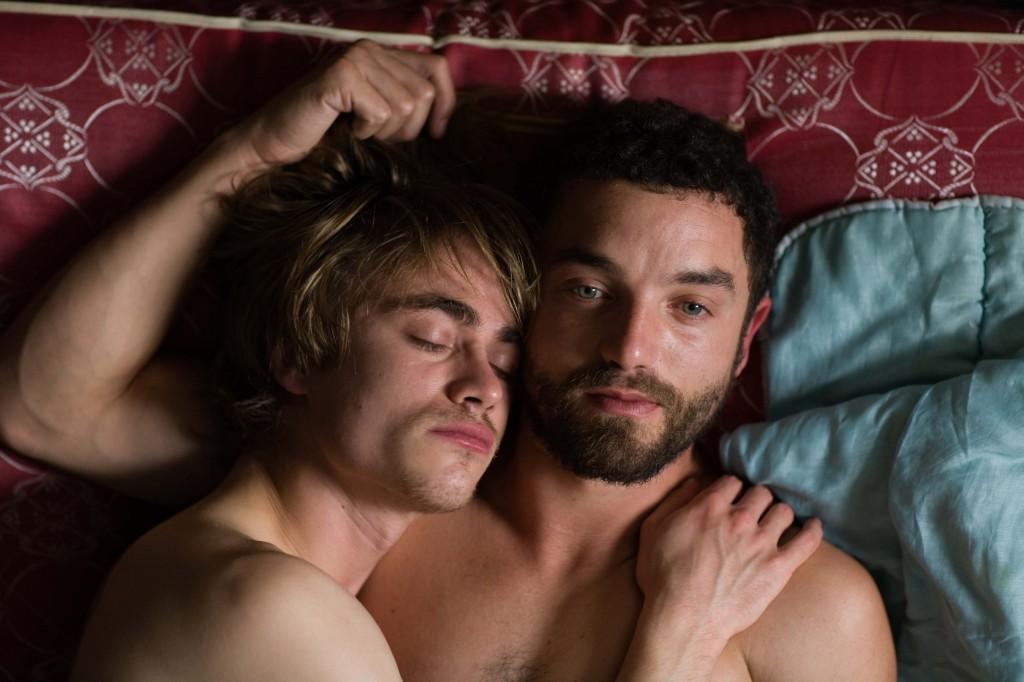 Coup De Foudre Sous Les Cascades Film Critique Cinéma : Hors les Murs - À Lire